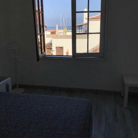Aqua In Los Gigantes * Santiago Del Teide